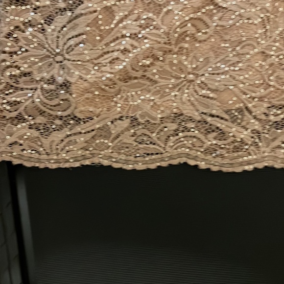 Lace Floral Semi Sheer Overlay Tan Sequin Midi Bubble Sleeve Dress Size 12 - Picture 10 of 11